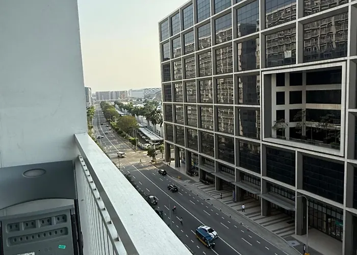Shore Residences Staycation By Chg 5* Manila